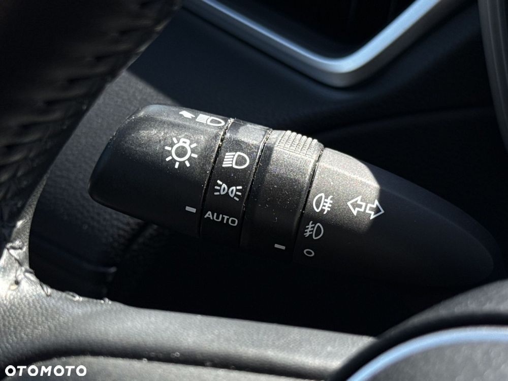 Toyota Corolla Cross - 20