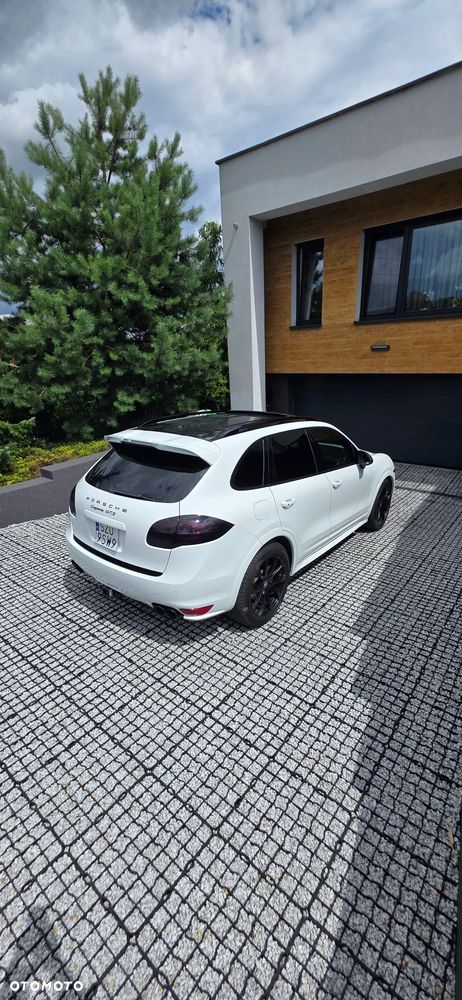 Porsche Cayenne GTS Tiptronic S - 10