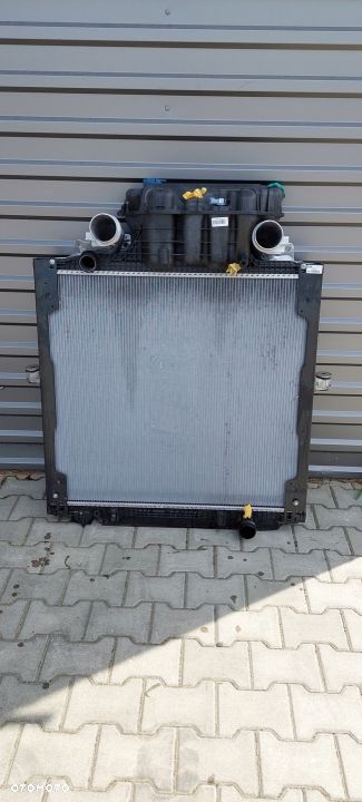 MAN TGS TG3 NOWY MODEL CHŁODNICA CHŁODNICE KOMPLET - 1