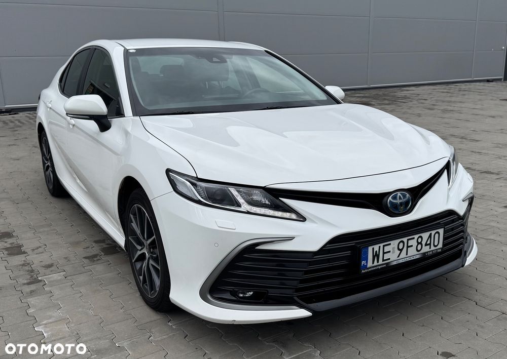 Toyota Camry - 13