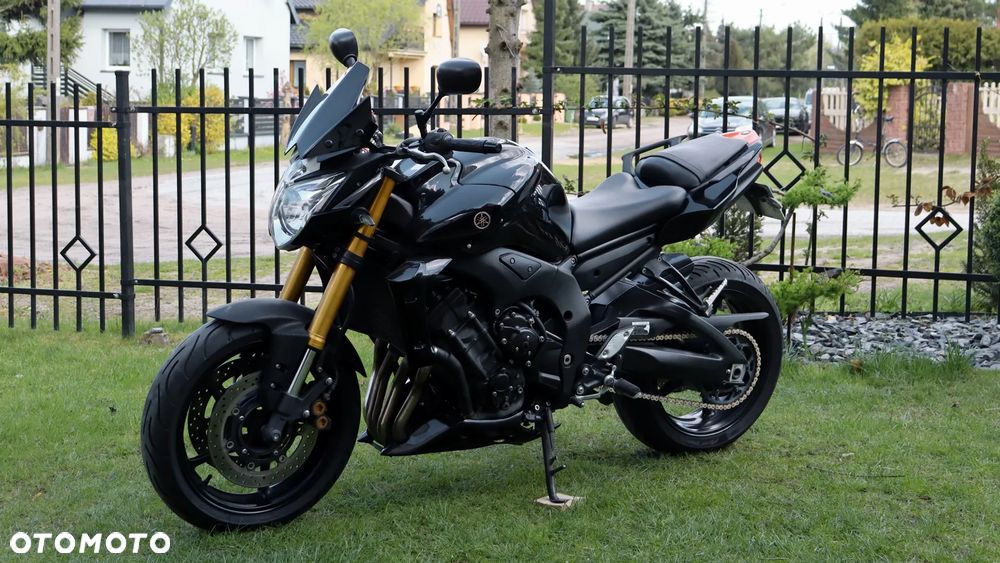 Yamaha FZ8 - 8