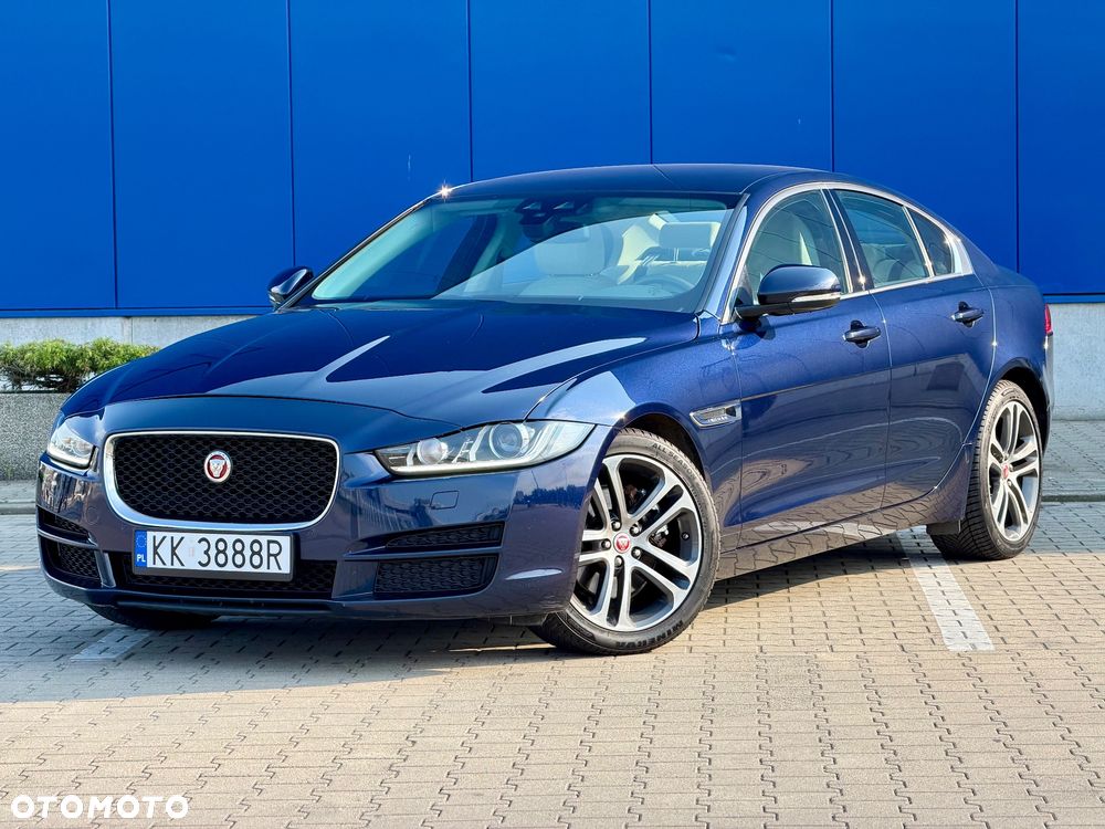 Jaguar XE 20d Prestige - 1