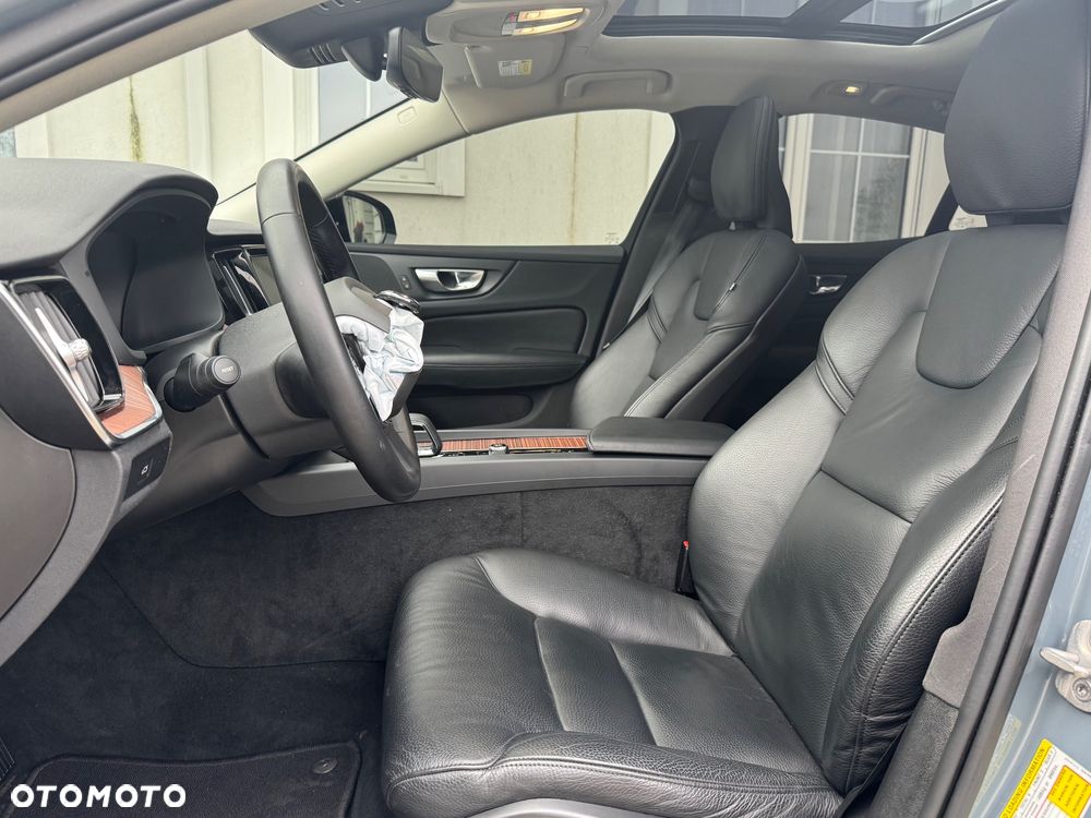 Volvo S60 B5 B AWD R-Design - 22