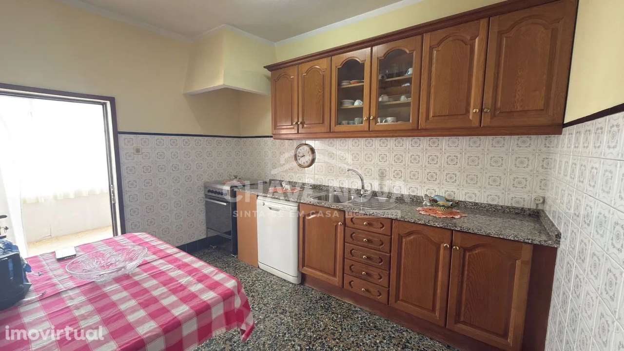 Moradia c/ 2 Habitações em Canidelo – T3 + T1 c/ Terreno - Grande imagem: 2/27