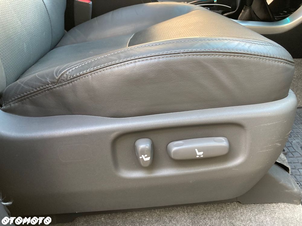 Toyota Land Cruiser 3.0 D Luna Platinium - 10