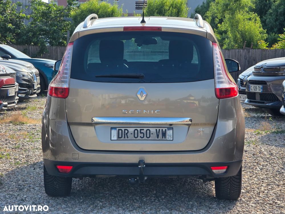 Renault Scenic ENERGY dCi 130 BOSE EDITION - 12