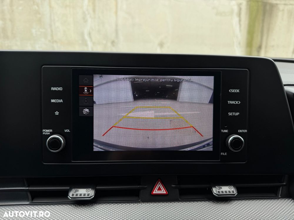 Kia Sportage 1.6 DSL MHEV 6MT HP 4x2 Style - 23