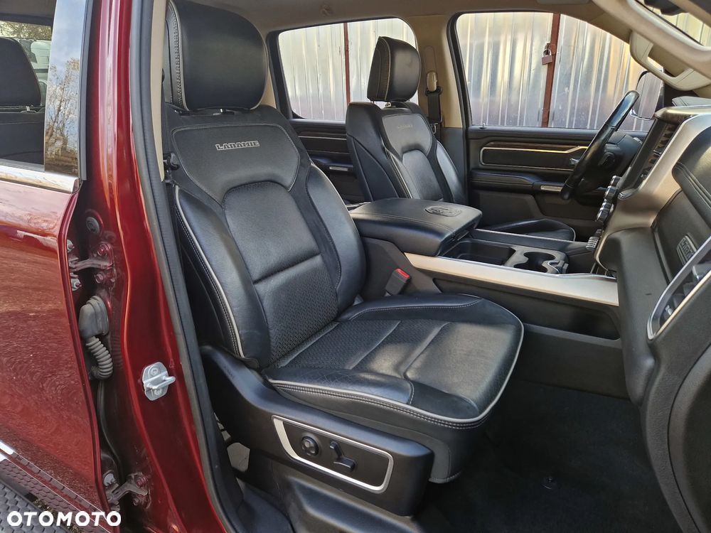 RAM 1500 5.7 Quad Cab Laramie - 15