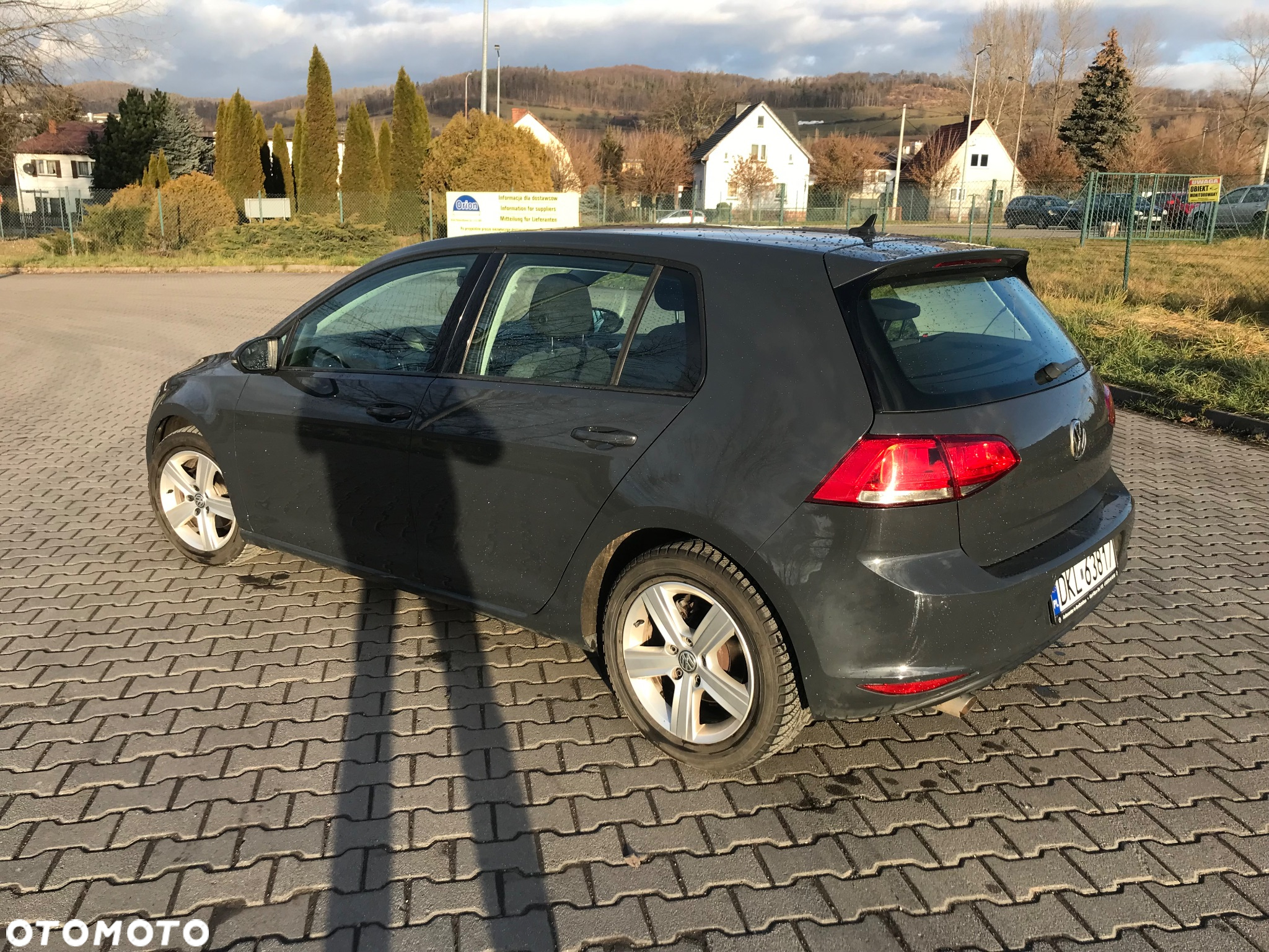 Volkswagen Golf 1.6 TDI BlueMotion Comfortline - 5