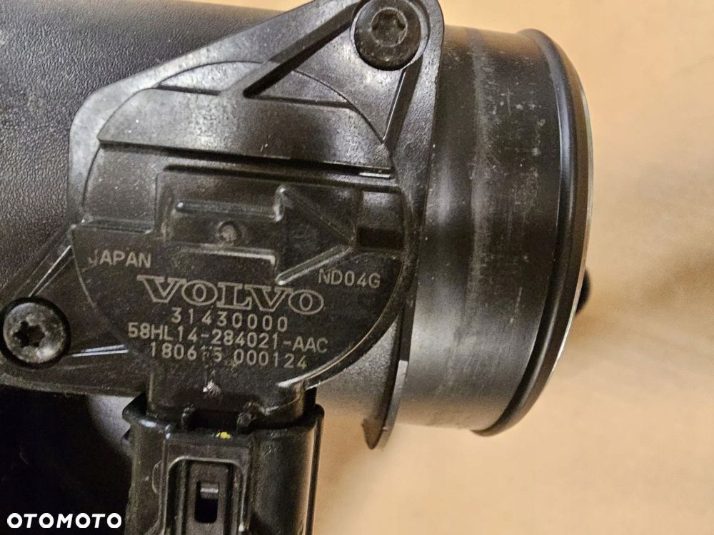 obudowa filtra powietrza volvo xc 40 ii 31338653 - 3