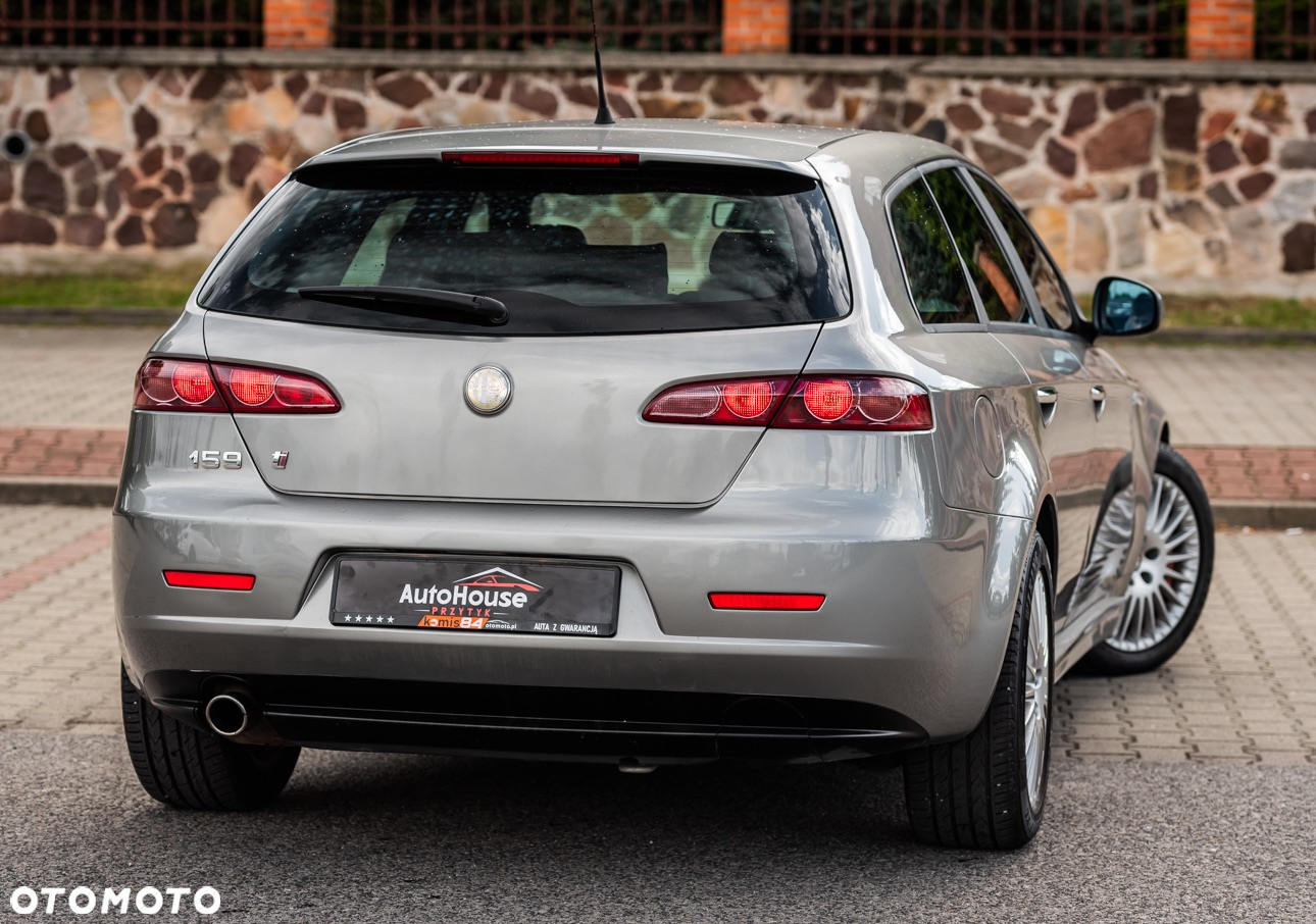 Alfa Romeo 159 1.9JTDM ti - 14