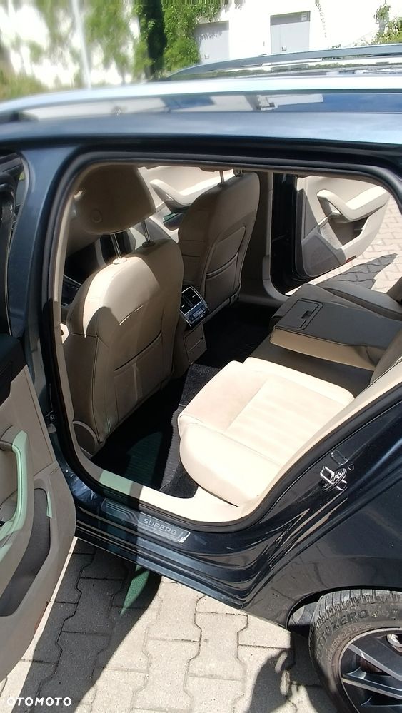 Skoda Superb 2.0 TDI 4x4 Style - 12