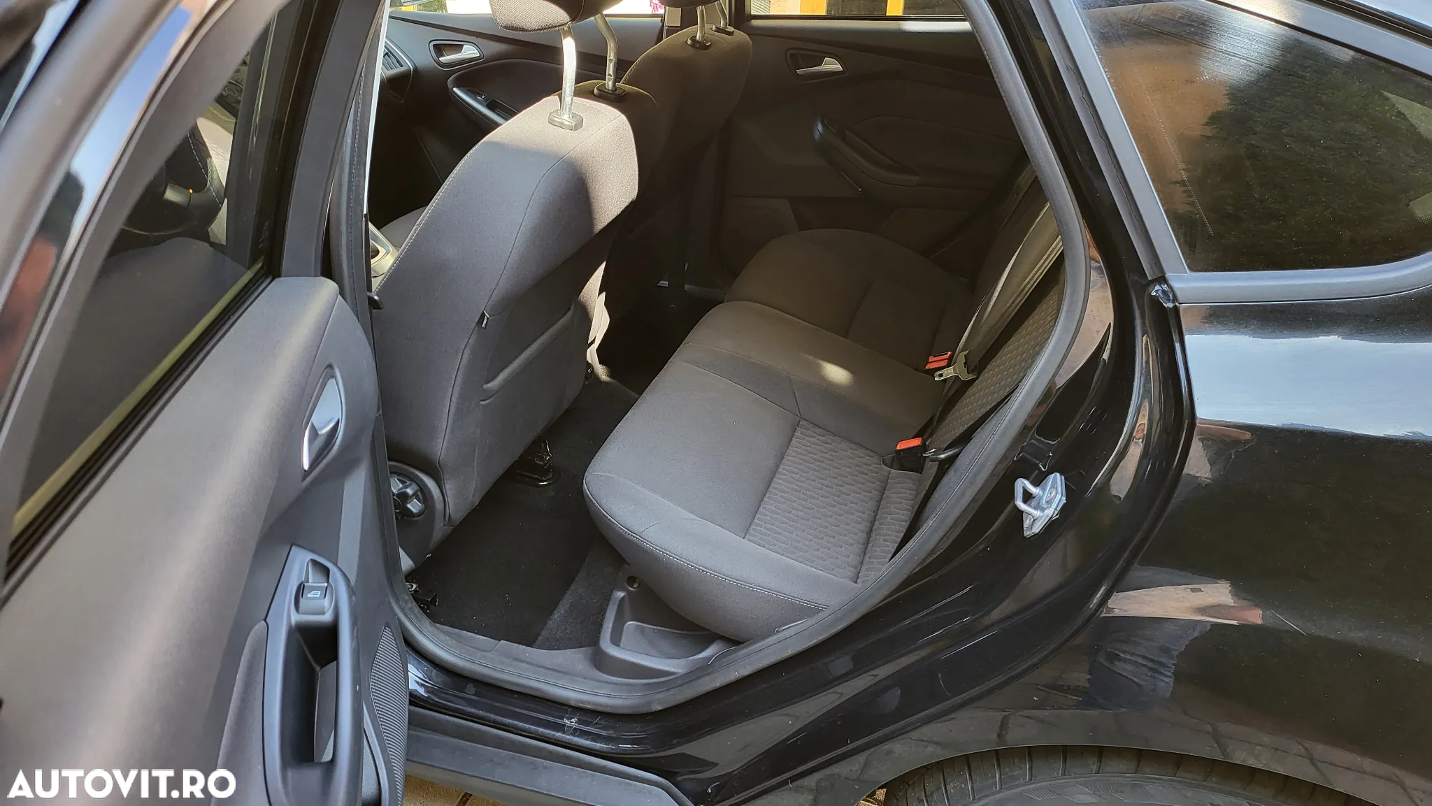 Ford Focus 1.0 EcoBoost Start-Stopp-System TREND - 19