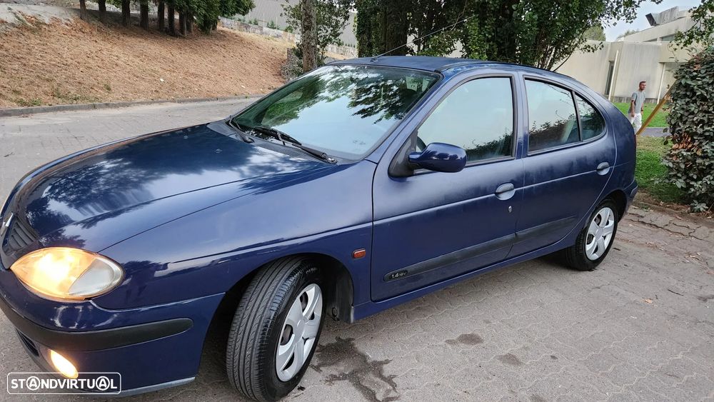 Renault Mégane 1.4 16V Authentic - 4