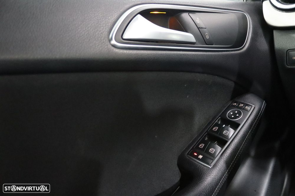 Mercedes-Benz B 180 - 11