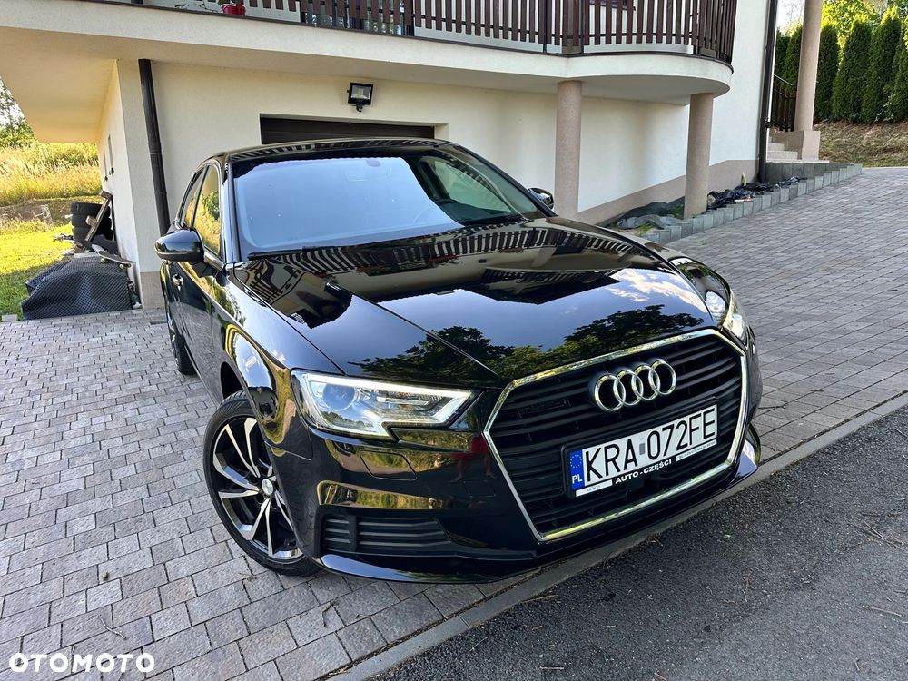 Audi A3 Sportback - 1