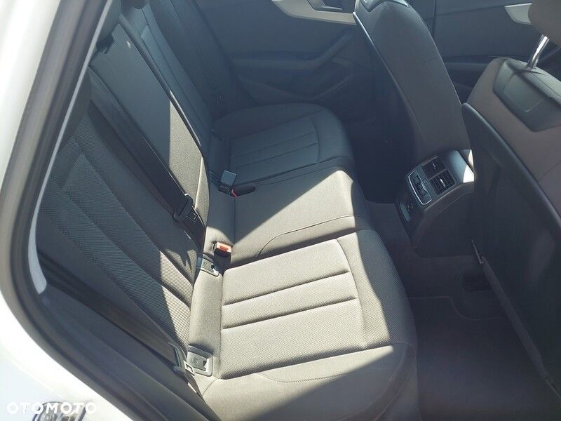 Audi A4 Avant - 6