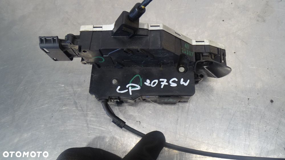 ZAMEK LEWY PRZÓD DRZWI KLAMKA PEUGEOT 207 1.6VTI SW 24087816 24091816 - 3