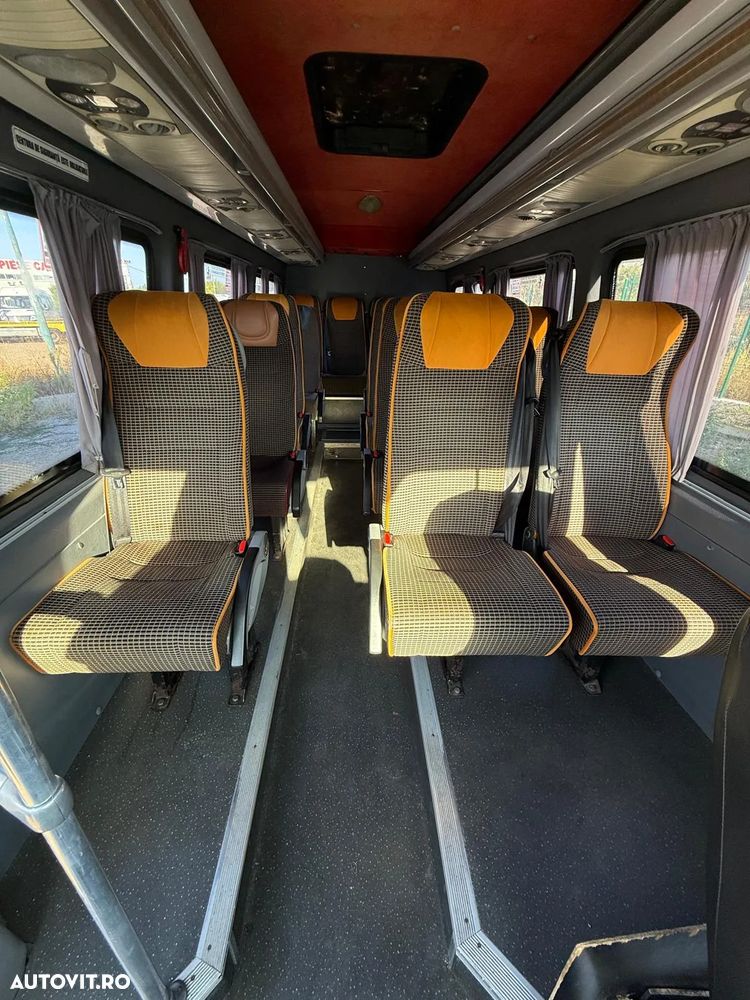 Mercedes-Benz Sprinter - 2