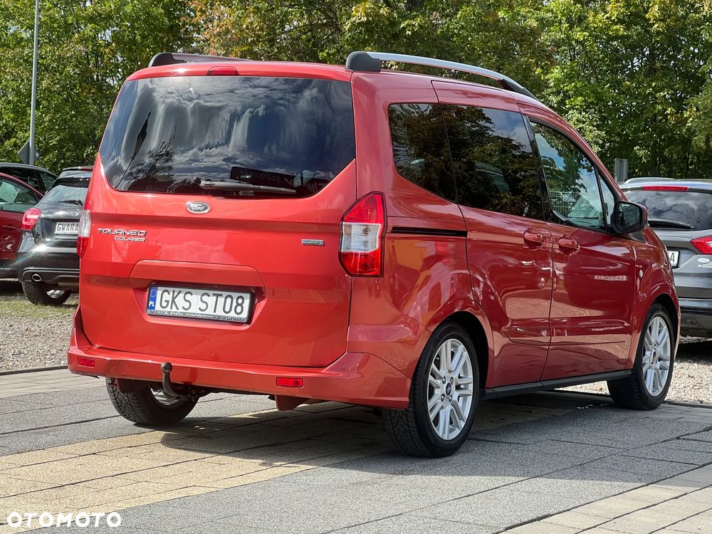 Ford Tourneo Courier 1.0 EcoBoost S&S Ambiente - 11