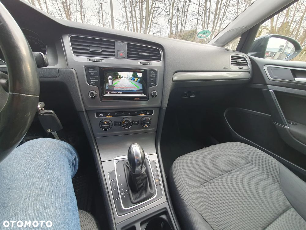 Volkswagen Golf 1.6 TDI BlueMotion Technology DSG Comfortline - 18