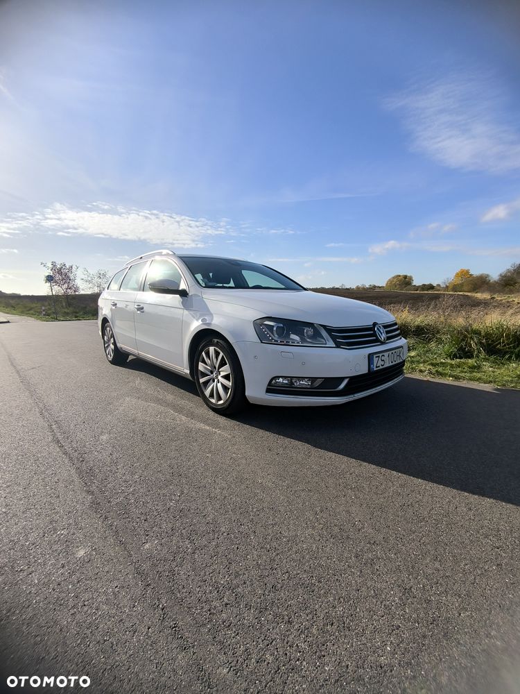 Volkswagen Passat 2.0 TDI DSG BlueMotion Technology Comfortline - 1