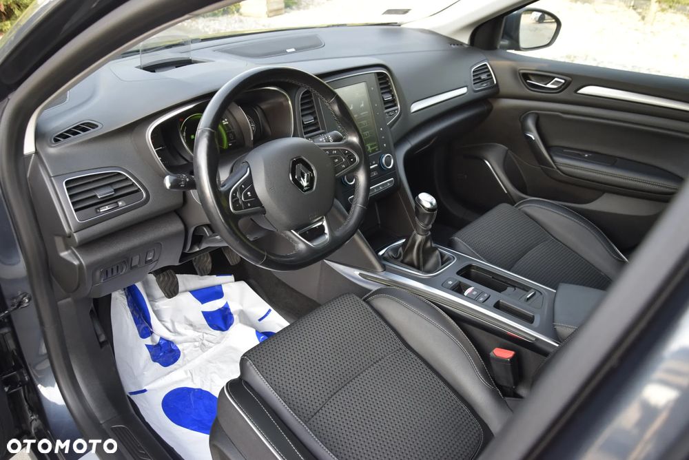 Renault Megane 1.6 dCi Energy Bose - 16