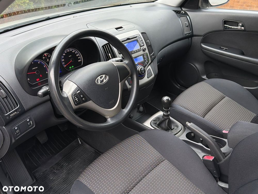 Hyundai i30 - 23