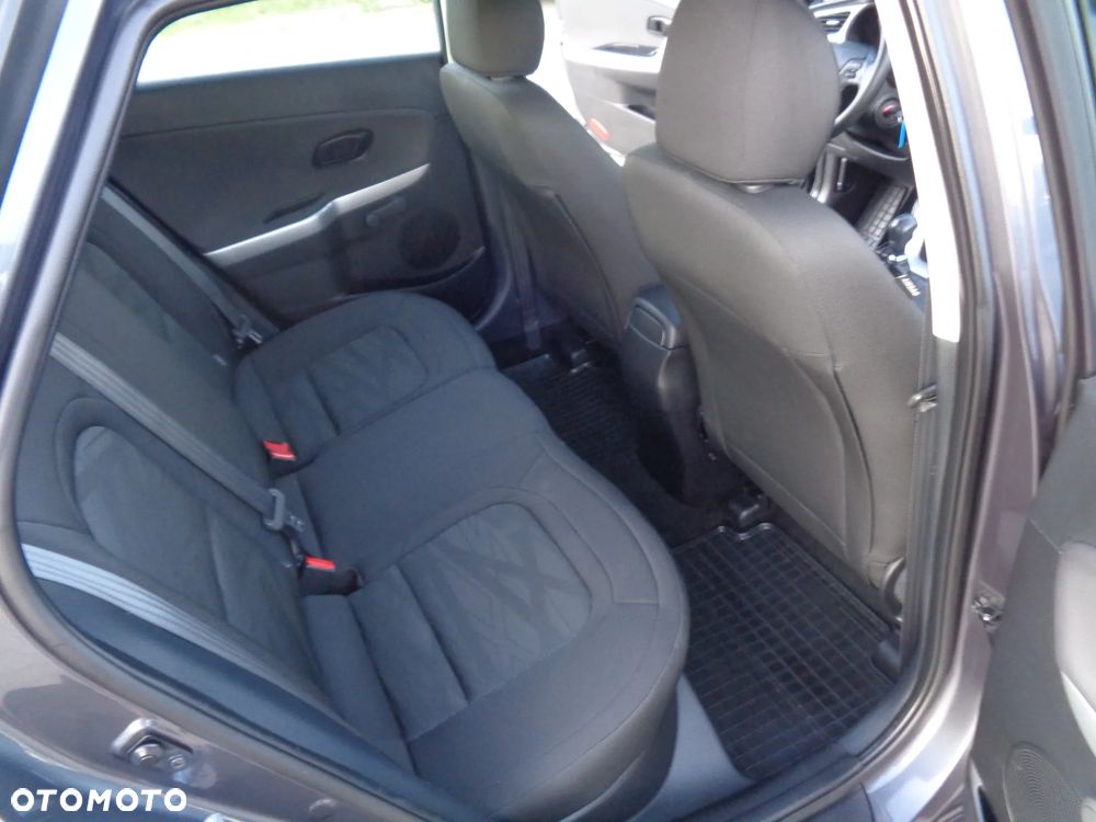 Kia Ceed 1.6 GDI Platinum Edition - 8