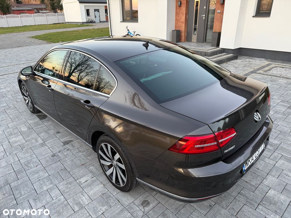 Volkswagen Passat 2.0 TDI BMT 4Mot Highline DSG - 11