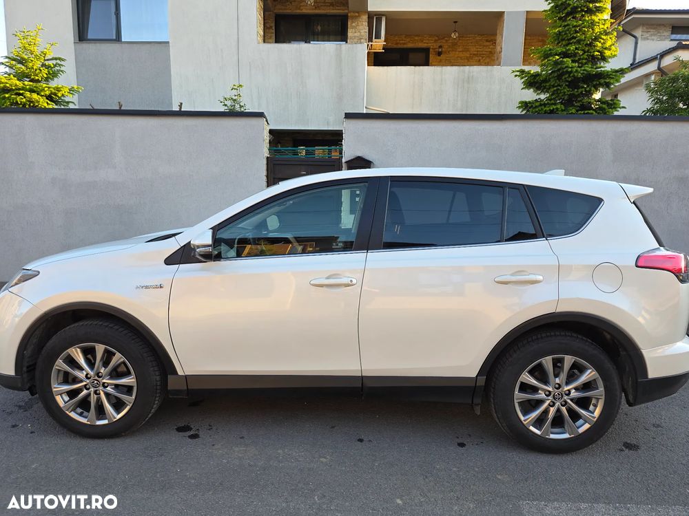 Toyota RAV4 - 7