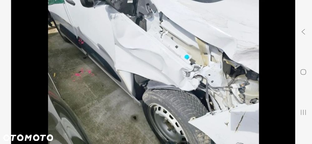 Toyota Proace City - 7