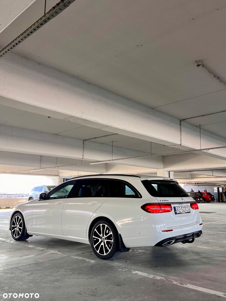 Mercedes-Benz Klasa E 220 d 4-Matic 9G-TRONIC - 6