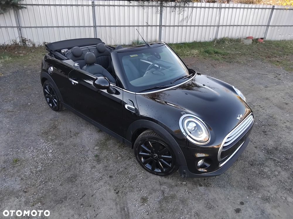 MINI Cooper John Works Trim - 2