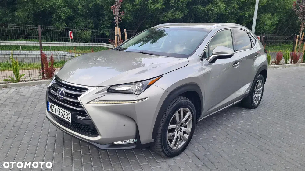 Lexus NX 300h Comfort AWD - 8