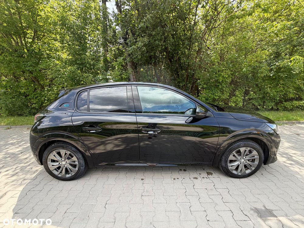 Peugeot 208 Allure - 12