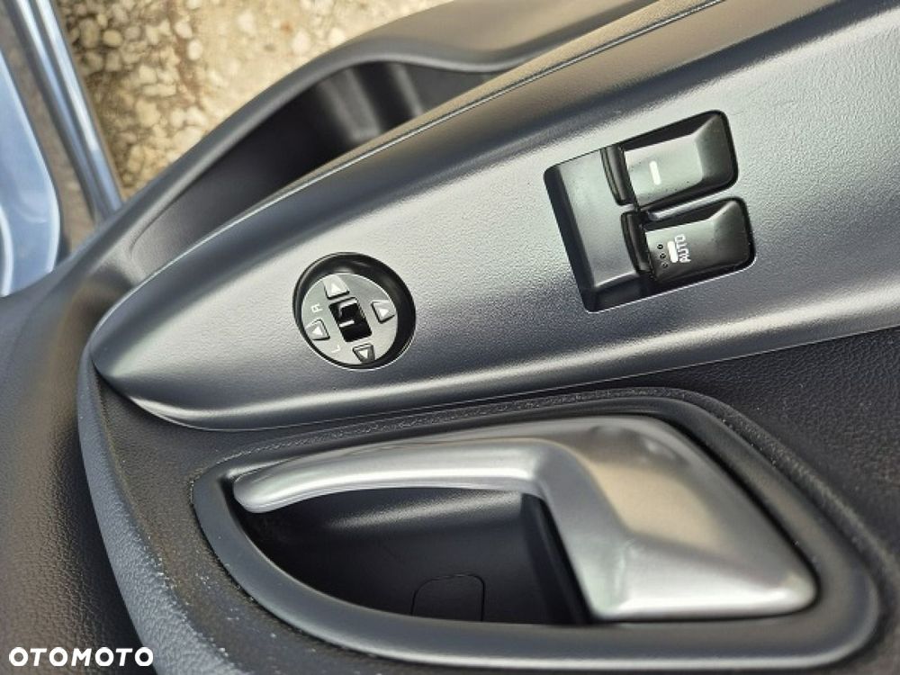 Kia Rio - 19