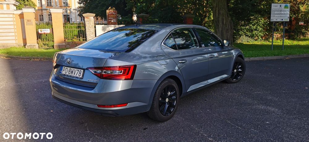 Skoda Superb 1.8 TSI Ambition DSG - 20