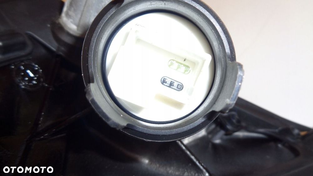 LUSTERKO PRAWE BMW 3 F10 F11 5PIN EUROPA 12R - 8