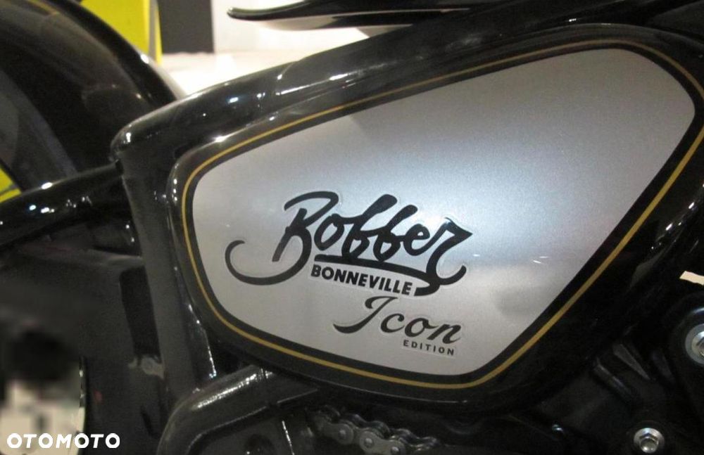 Triumph Bonneville Bobber - 9