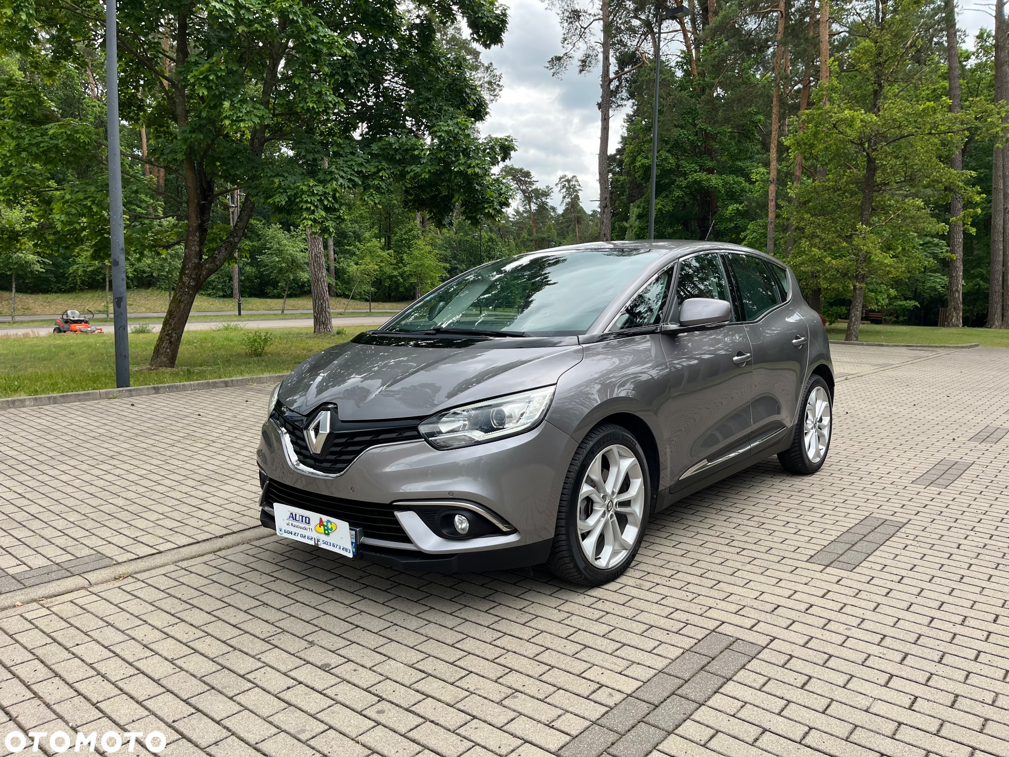 Renault Scenic 1.6 dCi Intens - 7