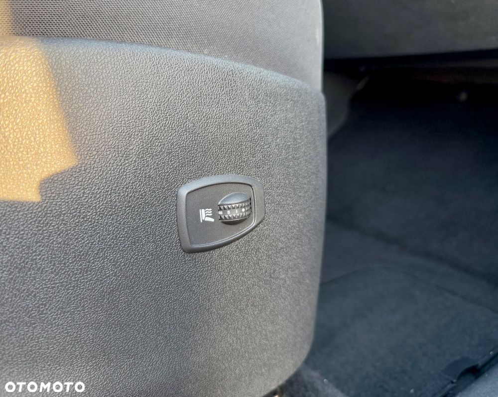 Renault Grand Scenic - 12