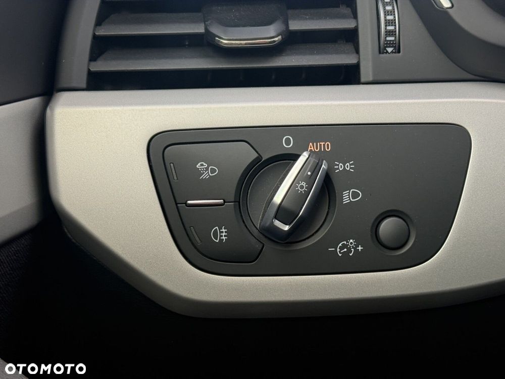 Audi A4 Limousine 40 TDI mHEV Quattro S tronic - 18