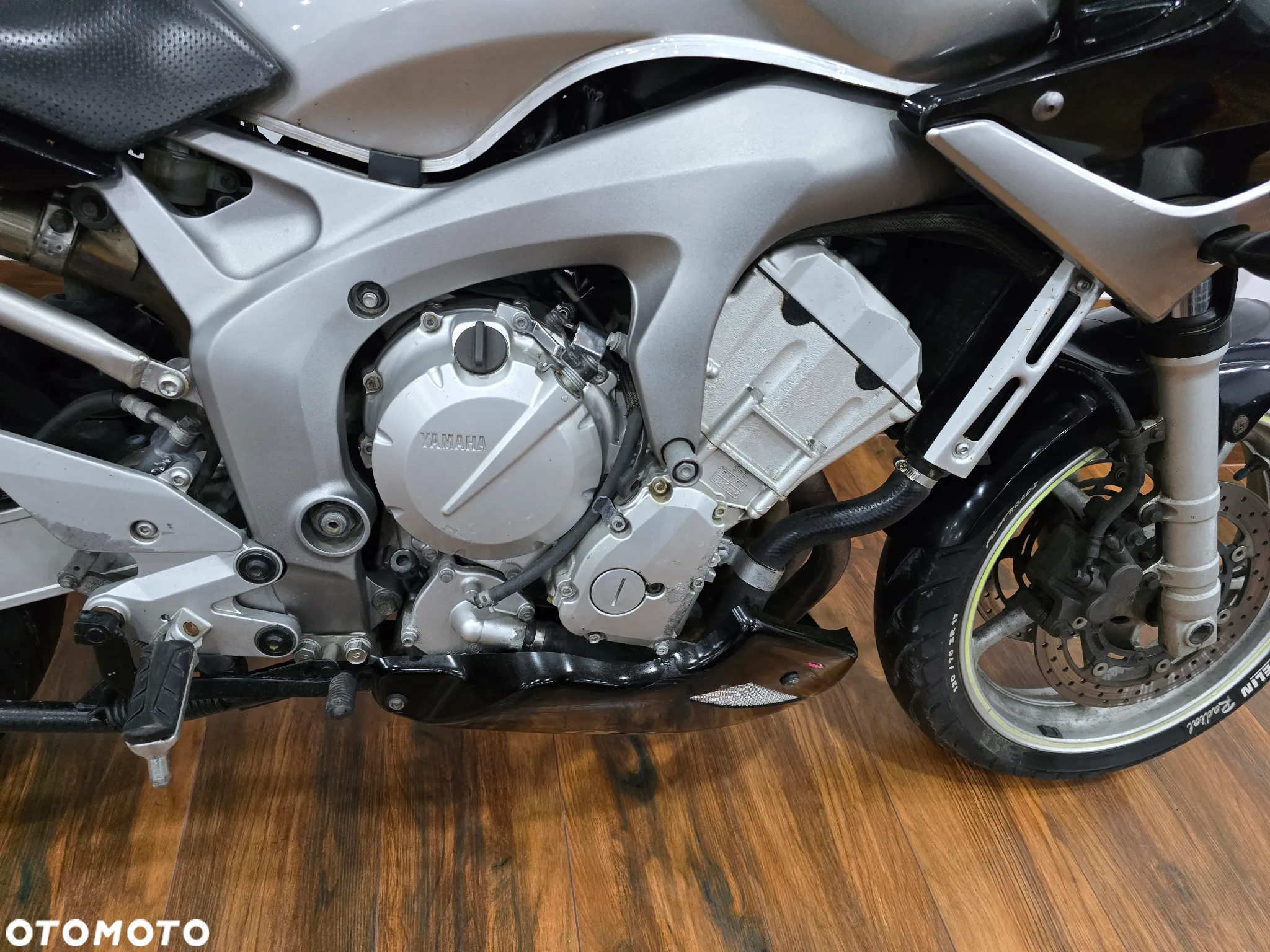 Yamaha FZ - 15