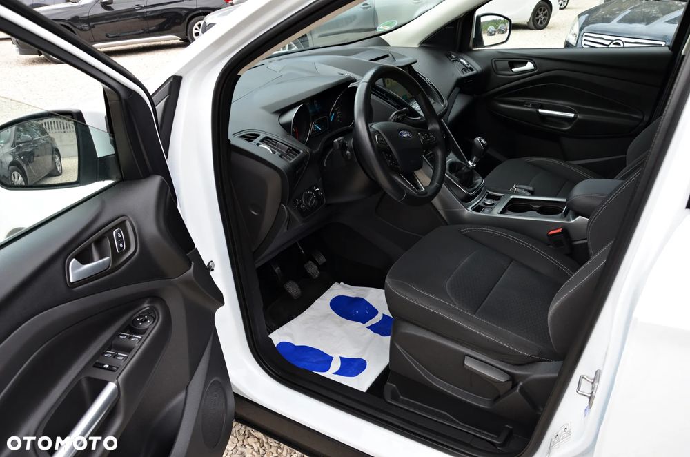 Ford Kuga 2.0 TDCi AWD Titanium - 27