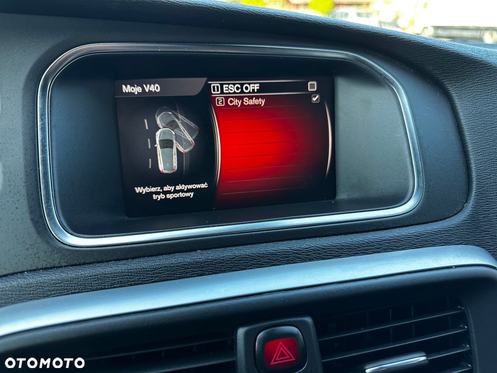 Volvo V40 D3 Geartronic RDesign - 34