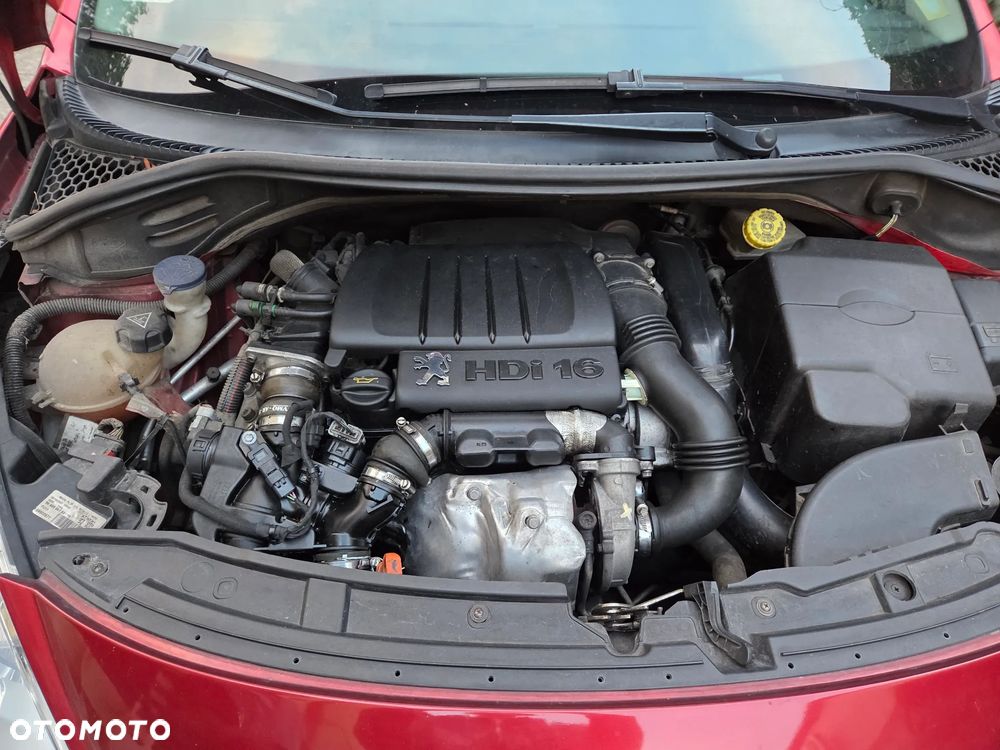 Peugeot 207 1.6 HDi 16V Trendy - 8