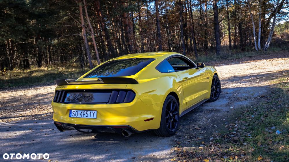 Ford Mustang - 5