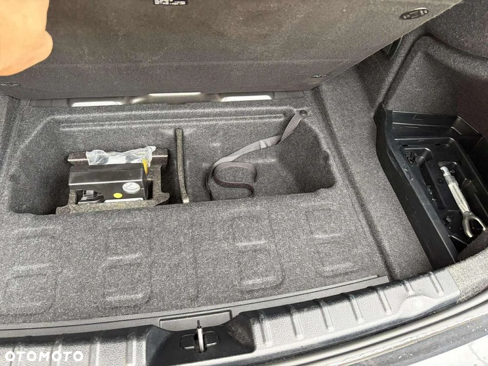 BMW Seria 3 320i Touring Sport-Aut Sport Line - 18