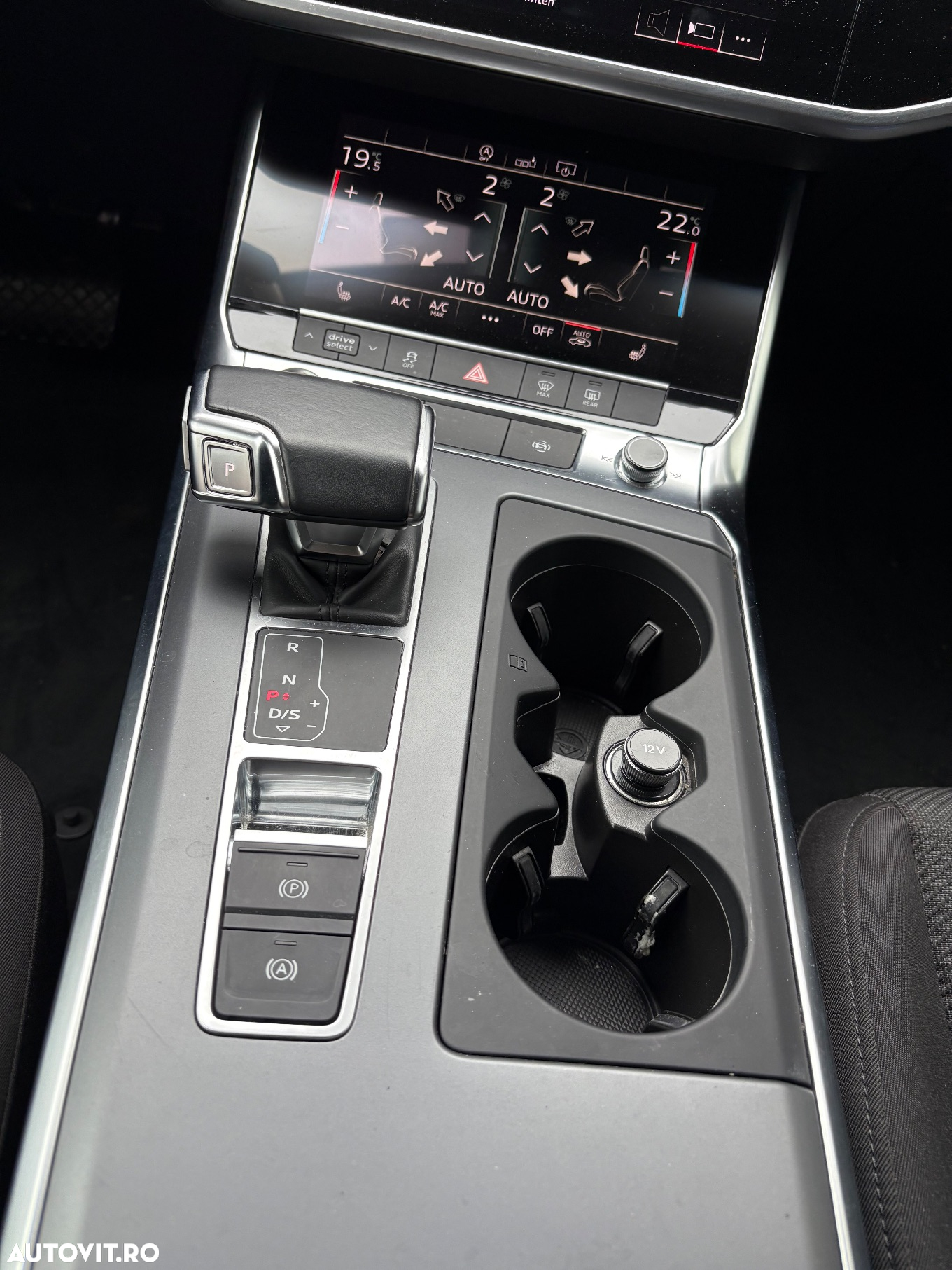 Audi A6 Avant 2.0 40 TDI S tronic Sport - 11
